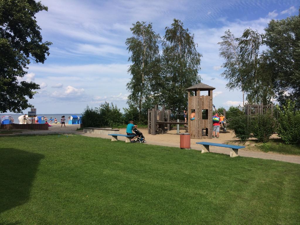 Ostseeferienhaus Oberes Apartment Monkebude Bagian luar foto